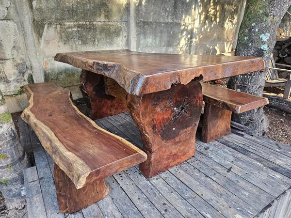 Mesa artesanal entregue pela Arteem Madeira – qualidade e beleza